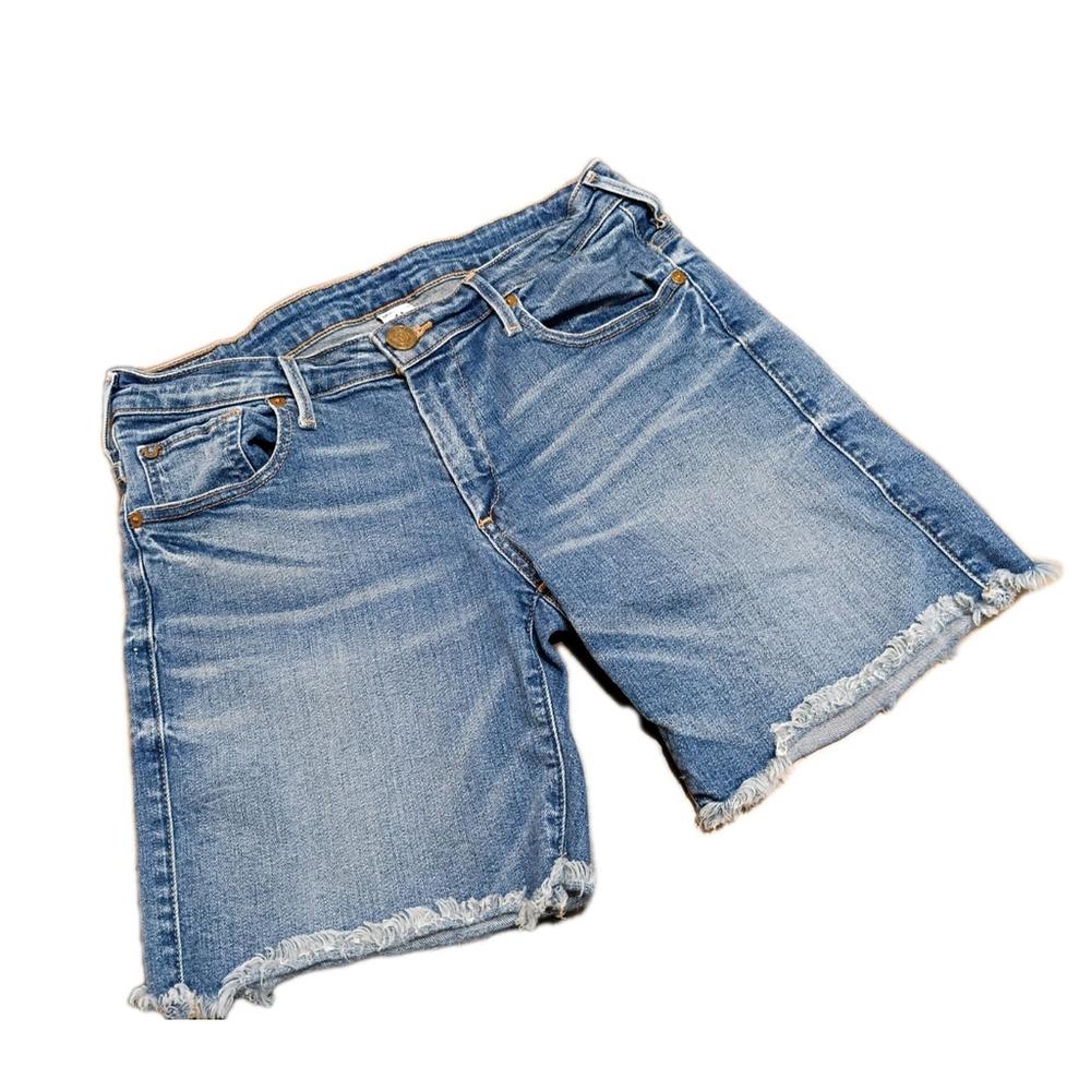 True Religion Emma Bermuda Shorts Light Gypset Blue Raw Hem Size 27 Jeans Denim